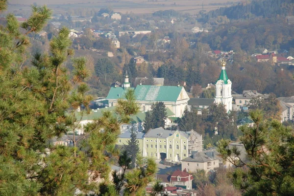 Monasheskyy Budynek Klasztor Objawienia Pańskiego — Zdjęcie stockowe