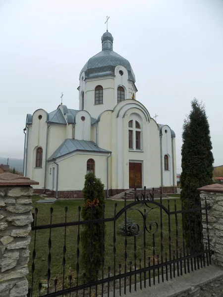 Kutsal Bakire Kilisesi — Stok fotoğraf