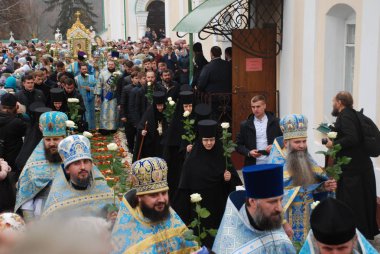Dini geçit töreninde Epiphany Monastery.November 2018 bina Monasheskyy
