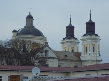 Şekil Değiştirme Katedrali.