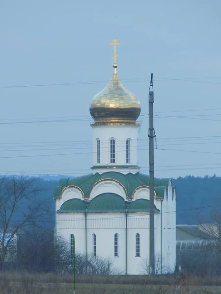 シンプルさと正教会の壮大さ — ストック写真