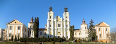 Şekil Değiştirme Katedrali.