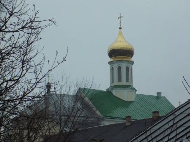 Ortodoks Kiliselerinin Altın Kubbesi