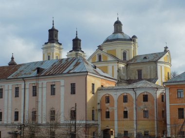 Şekil Değiştirme Katedrali.