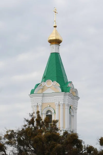 エピファニー修道院の鐘塔の休日 — ストック写真