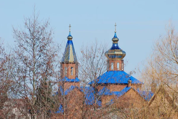 Красный Золотой Купол Православных Храмов — стоковое фото