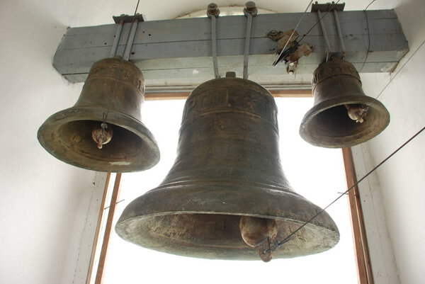 Позвони в Богоявленский монастырь