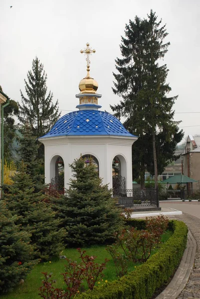 Monasheskyy Budynek Klasztor Objawienia Pańskiego — Zdjęcie stockowe