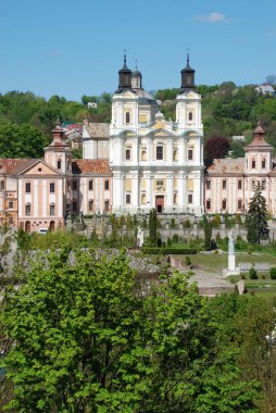 Şekil Değiştirme Katedrali.