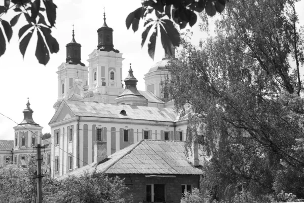 Şekil Değiştirme Katedrali.