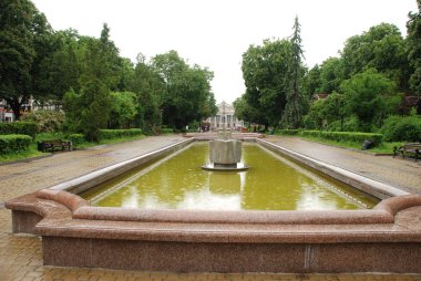 Köşedeki tiyatro meydanı Ternopil.Ukrayna