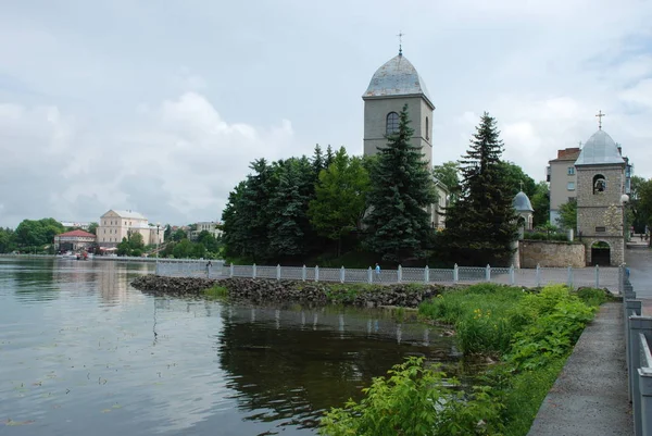 Церква Святого Хреста Тернополі — стокове фото