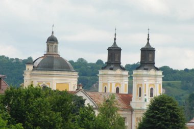 Şekil Değiştirme Katedrali.