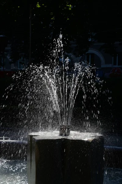 テルノピールの劇場広場にある噴水 カスケード ウクライナ — ストック写真