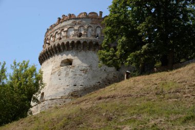 Savunma kulesi Ostroh Kalesi