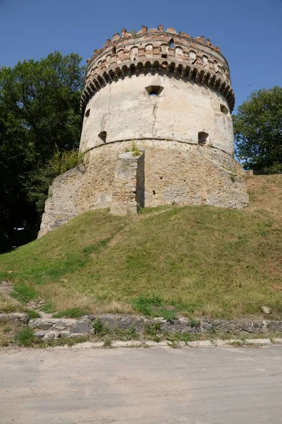 Försvarstornet Ostroh Slott — Stockfoto