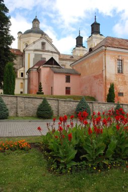 Şekil Değiştirme Katedrali.