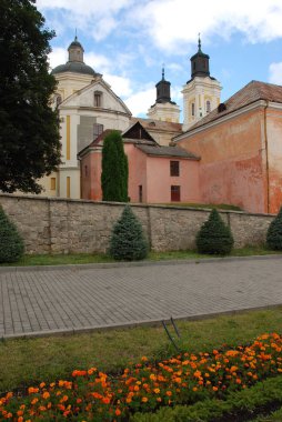 Şekil Değiştirme Katedrali.