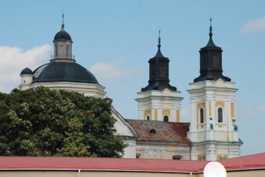 Şekil Değiştirme Katedrali.