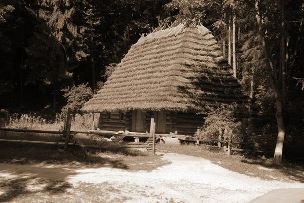 Casa Madeira Aldeia Ucraniana — Fotografia de Stock