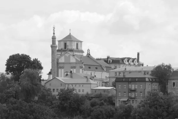 Церква Святої Трійці Тринітарскохо Каменетц Подольський — стокове фото