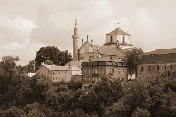 Igreja Mosteiro Santíssima Trindade Trynitarskoho Kamenetz Podolsky — Fotografia de Stock