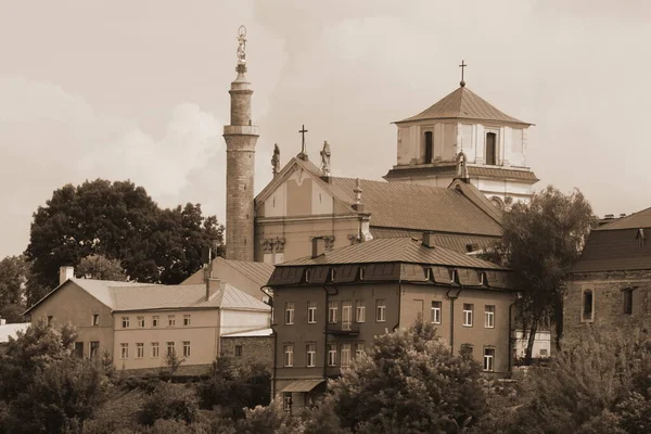Iglesia Del Monasterio Santísima Trinidad Trynitarskoho Kamenetz Podolsky — Foto de Stock