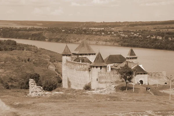 Torres Murallas Del Castillo Khotyn —  Fotos de Stock