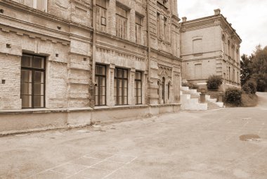  Antik çağlarda Kontes Dzembovskoyi 'nin eski malikanesi