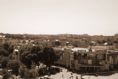 Eski ve modern şehrin mimarisi.