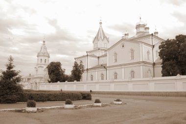 Koretsky Kutsal Üçleme Manastırı