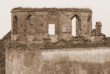 Medzhybizh şatosunun kalıntıları.