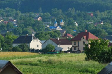 Pencereden şehre olan manzara.