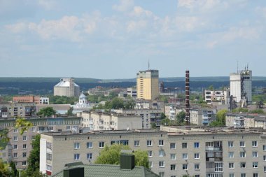 Pencereden şehre olan manzara.