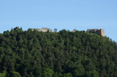    Castle Hill 'in genel manzarası