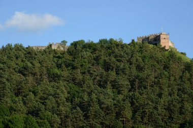    Castle Hill 'in genel manzarası