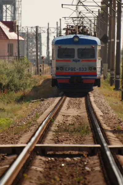 Електропоїзд Нескладний Поїзд — стокове фото