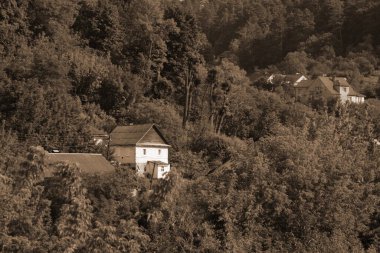 Pencereden şehre olan manzara.