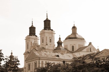   Şekil Değiştirme Katedrali