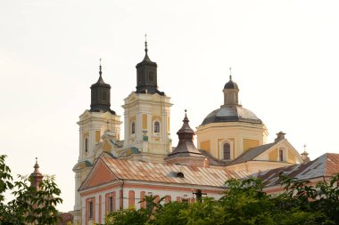   Şekil Değiştirme Katedrali