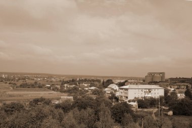 Pencereden şehre olan manzara.