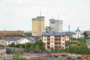 Pencereden şehre olan manzara.