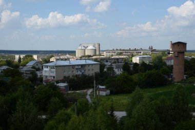 Pencereden şehre olan manzara.