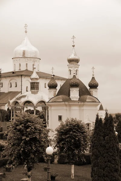 Χρυσός Θόλος Της Ιεράς Κοιμήσεως Ποτσάγιεφ Λαύρας — Φωτογραφία Αρχείου