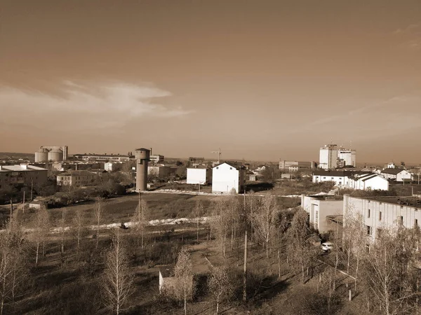 Der Blick Aus Dem Fenster Auf Die Stadt — Stockfoto