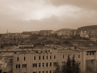 Pencereden şehre olan manzara.