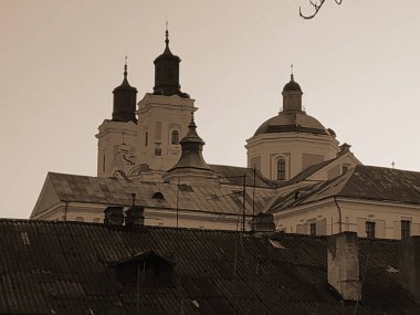   Şekil Değiştirme Katedrali