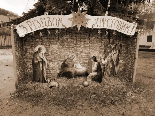 修道院のクリスマスのベビーベッド — ストック写真