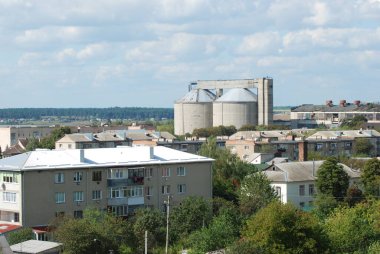 Pencereden şehre olan manzara.