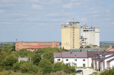 Pencereden şehre olan manzara.